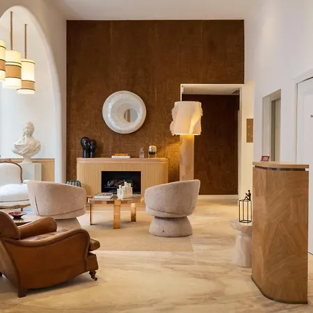 Madame Drouot & - Opera Hotel Parigi