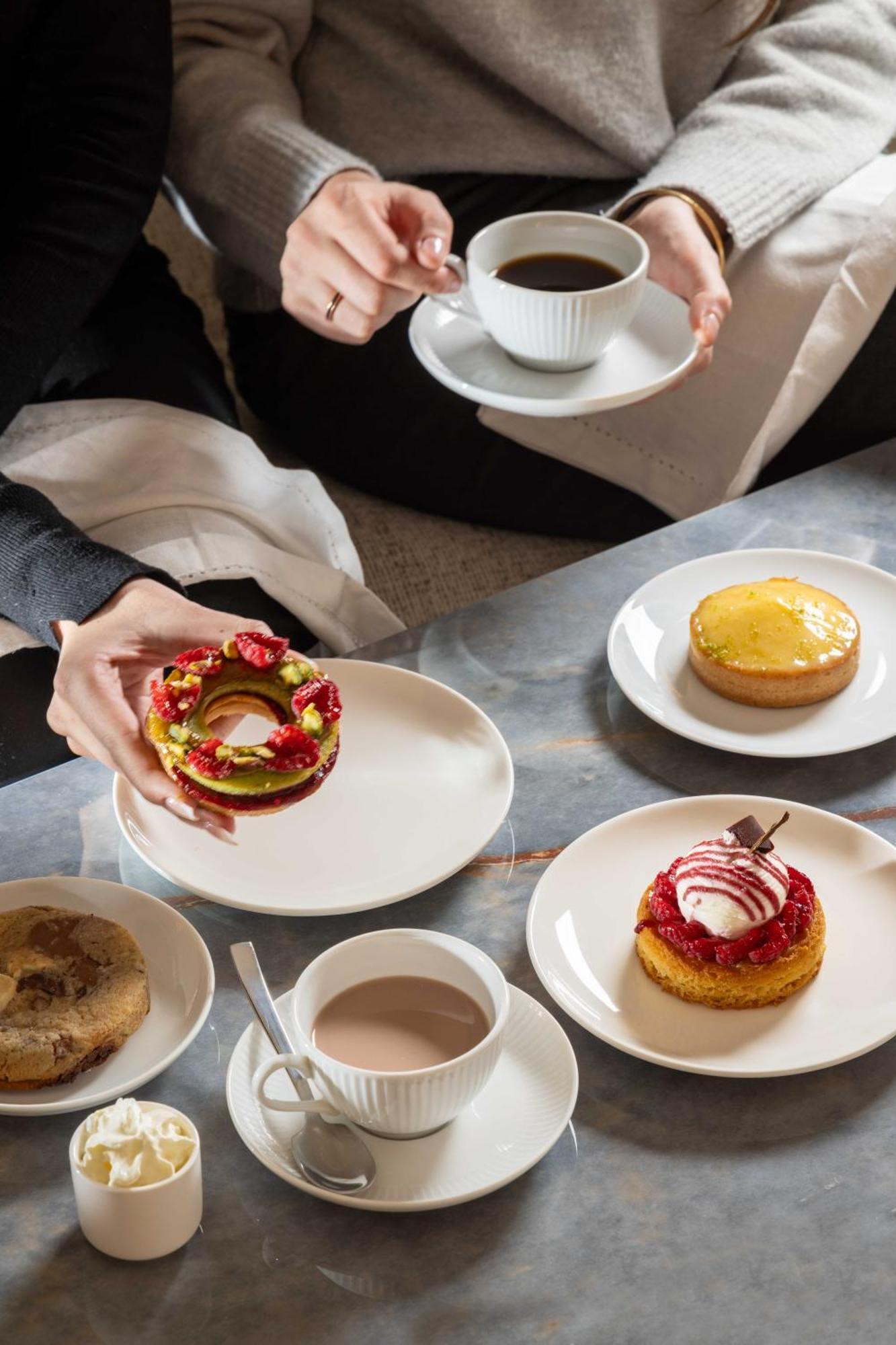 Madame Drouot & - Opera Paris